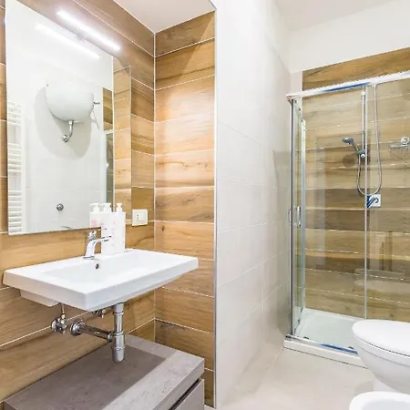 شقة Maria's Bright Flats At The Cathedral نابولي