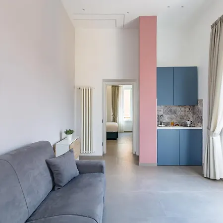 شقة Maria's Bright Flats At The Cathedral نابولي