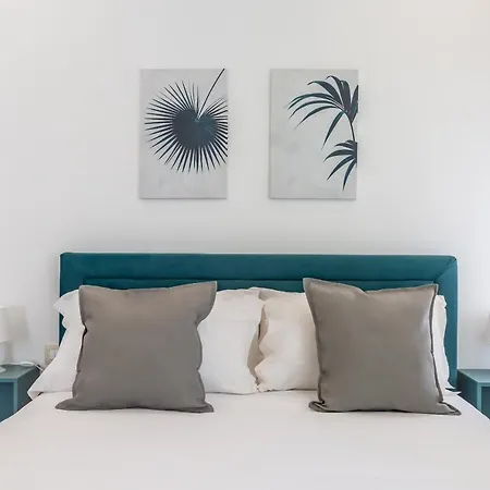 شقة Maria's Bright Flats At The Cathedral *